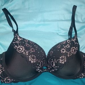 Victoria's Secret padded push-up demi bra 34D